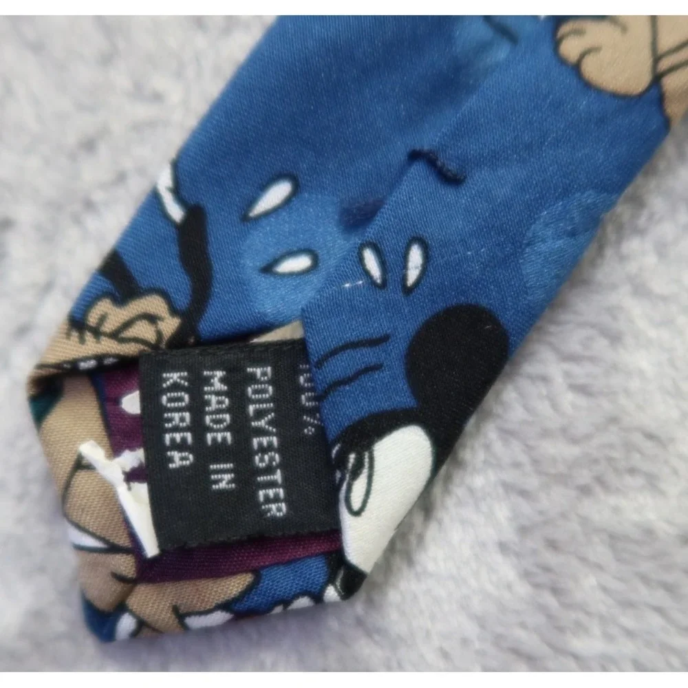 Disney Mickey Unlimited Necktie Mickey Donald Pluto Tug of‎ War Neck Tie